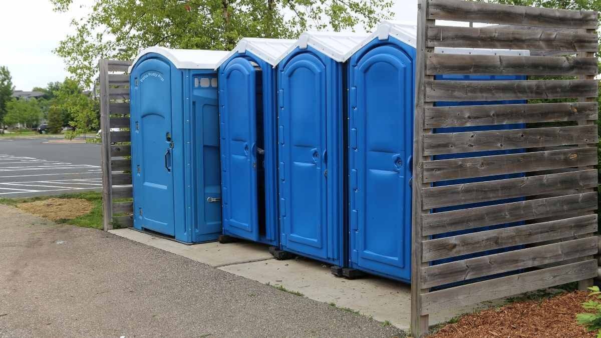 Porta Potty Rental Pros - Quality Portable Restroom Services in Triplett, MO, 65286